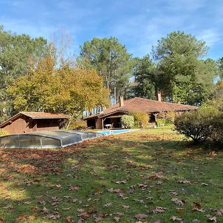 Holiday home Maison Dans La Foret Landaise Leon